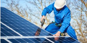 Installation Maintenance Panneaux Solaires Photovoltaïques à Lanarvily